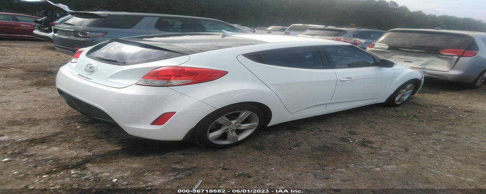 KMHTC6AD6DU115947 2013 HYUNDAI VELOSTER photo no. 4