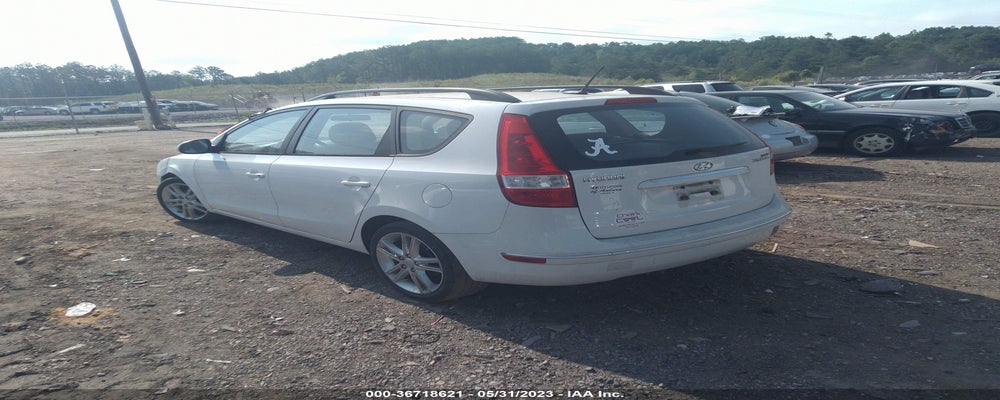 KMHDC8AE7AU072482 2010 HYUNDAI ELANTRA TOURING photo no. 3