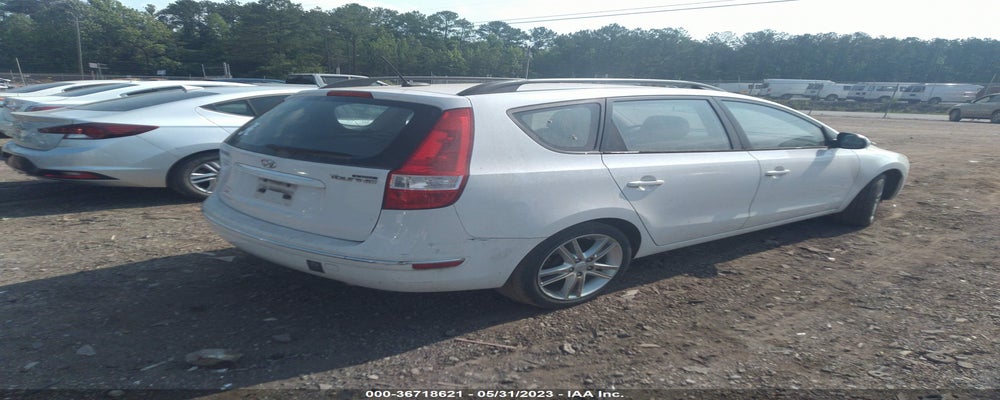 KMHDC8AE7AU072482 2010 HYUNDAI ELANTRA TOURING photo no. 4