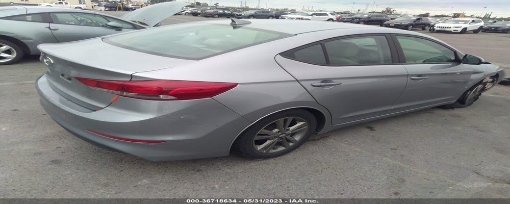 5NPD84LFXHH072324 2017 HYUNDAI ELANTRA photo no. 4