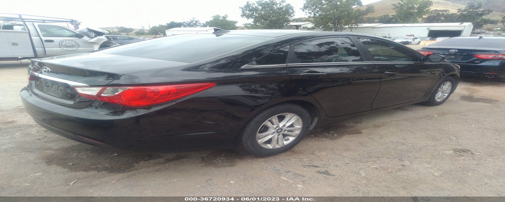 5NPEB4AC3CH335275 2012 HYUNDAI SONATA photo no. 4