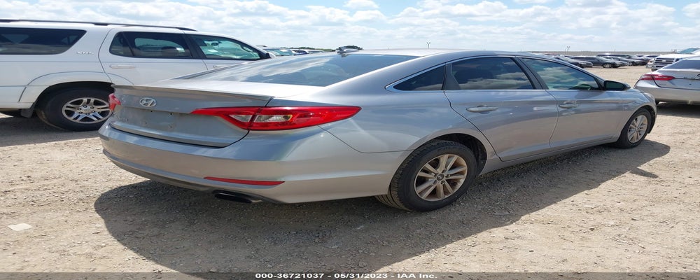 5NPE24AF0FH050936 2015 HYUNDAI SONATA photo no. 4