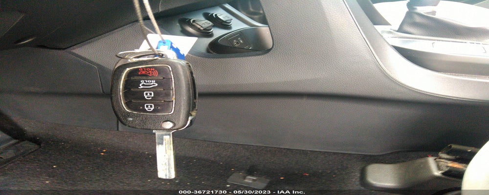 5NMZT3LB5HH011763 2017 HYUNDAI SANTA FE SPORT photo no. 11