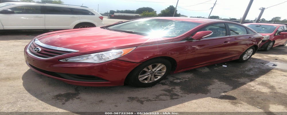 5NPEB4AC1EH943718 2014 HYUNDAI SONATA photo no. 2