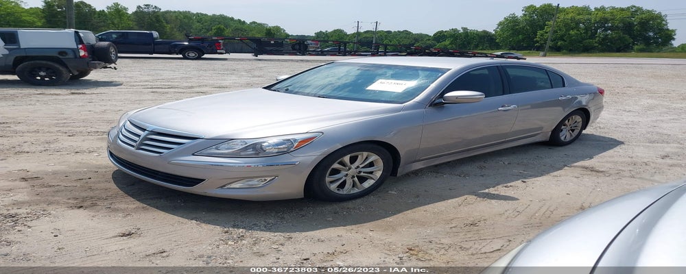 KMHGC4DD0CU152301 2012 HYUNDAI GENESIS photo no. 2