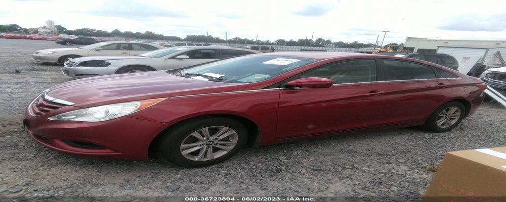 5NPEB4AC7BH248882 2011 HYUNDAI SONATA photo no. 2