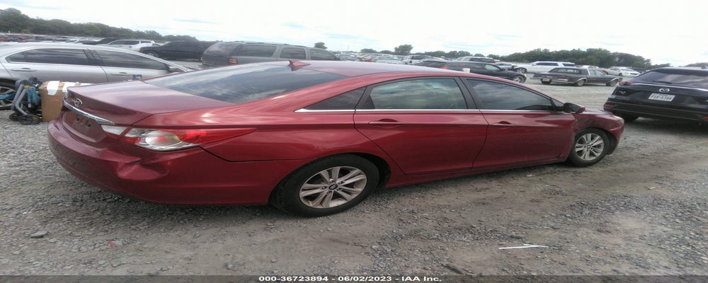 5NPEB4AC7BH248882 2011 HYUNDAI SONATA photo no. 4