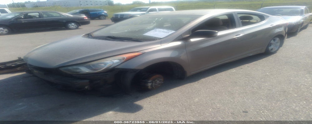 5NPDH4AE2DH286437 2013 HYUNDAI ELANTRA photo no. 2