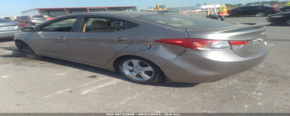 5NPDH4AE2DH286437 2013 HYUNDAI ELANTRA photo no. 3