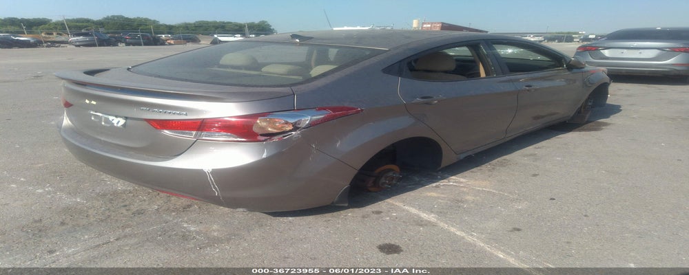 5NPDH4AE2DH286437 2013 HYUNDAI ELANTRA photo no. 4