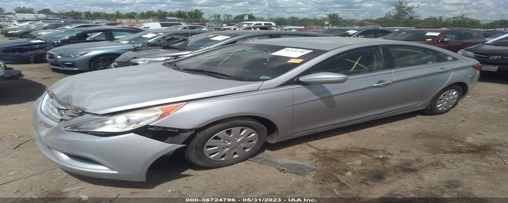 5NPEB4AC8BH100241 2011 HYUNDAI SONATA photo no. 2