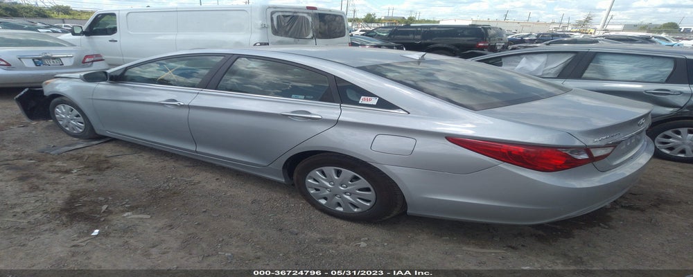 5NPEB4AC8BH100241 2011 HYUNDAI SONATA photo no. 3