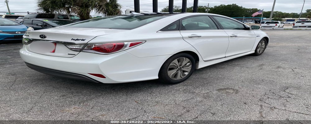 KMHEC4A41E104385  2014 Hyundai Sonata photo no. 4