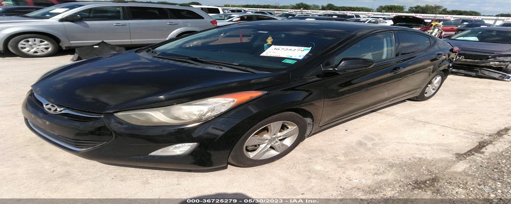 KMHDH4AE5DU755215 2013 HYUNDAI ELANTRA photo no. 2
