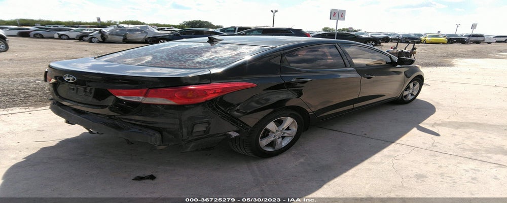 KMHDH4AE5DU755215 2013 HYUNDAI ELANTRA photo no. 4