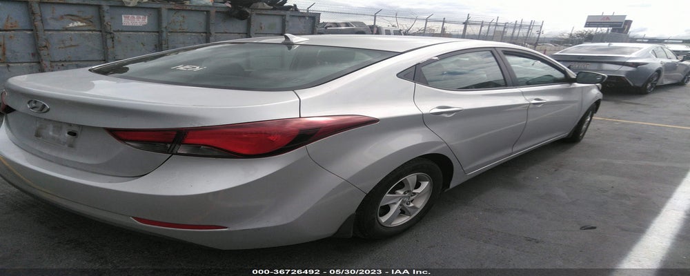5NPDH4AE8FH645177 2015 HYUNDAI ELANTRA photo no. 4