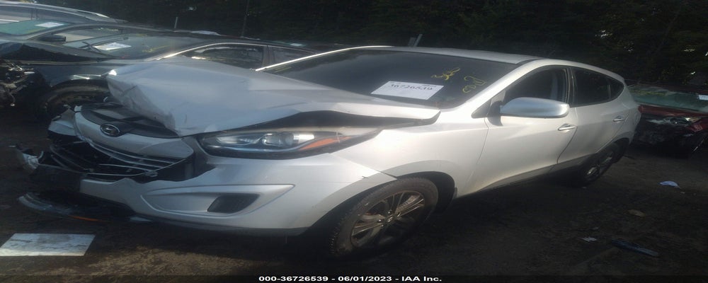KM8JTCAF8FU959322 2015 HYUNDAI TUCSON photo no. 2