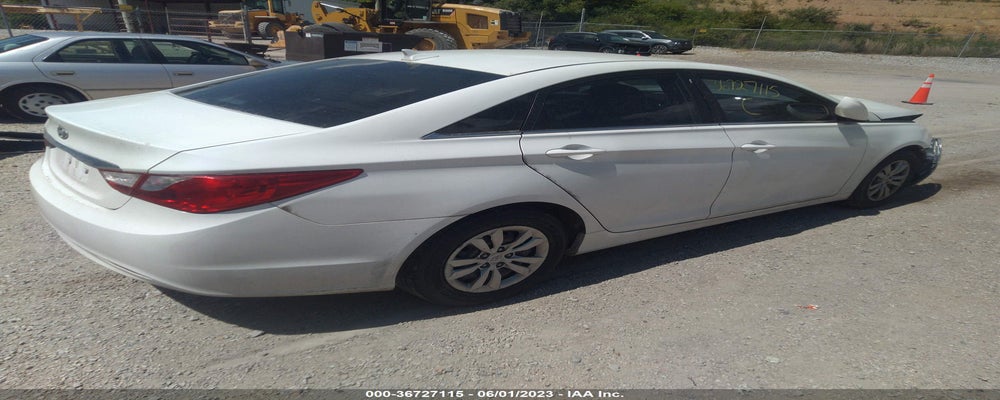 5NPEB4ACXBH052497 2011 HYUNDAI SONATA photo no. 4