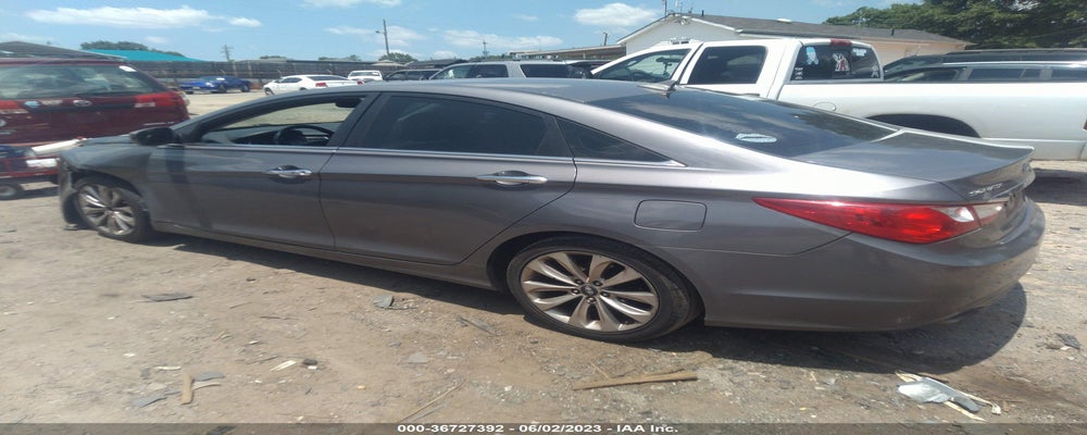 5NPEC4AC7BH039753 2011 HYUNDAI SONATA photo no. 3