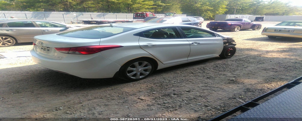 5NPDH4AE1BH010053 2011 HYUNDAI ELANTRA photo no. 4