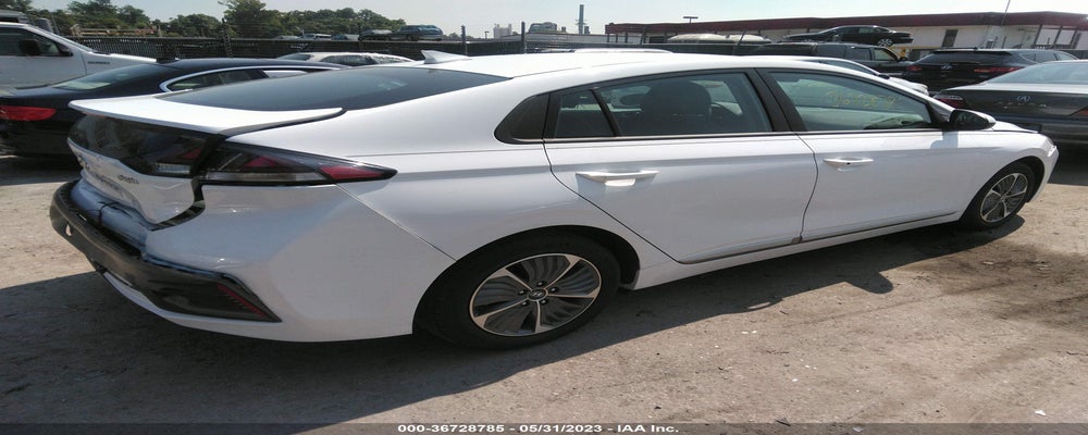 KMHC65LD4MU261522 2021 HYUNDAI IONIQ PLUG-IN HYBRID photo no. 4