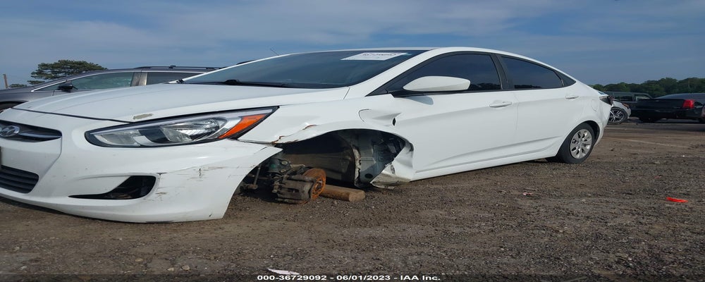 KMHCT4AEXGU127861 2016 HYUNDAI ACCENT photo no. 2