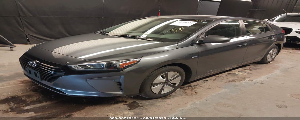 KMHC65LC4JU064725 2018 HYUNDAI IONIQ HYBRID photo no. 2