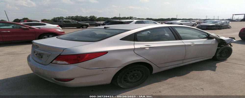 KMHCT4AE3FU889492 2015 HYUNDAI ACCENT photo no. 4