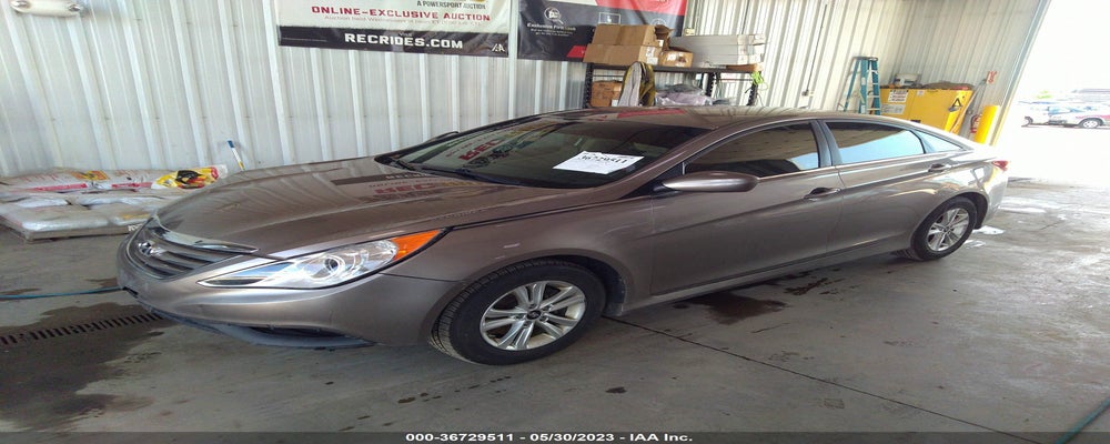 5NPEB4AC3EH937046 2014 HYUNDAI SONATA photo no. 2