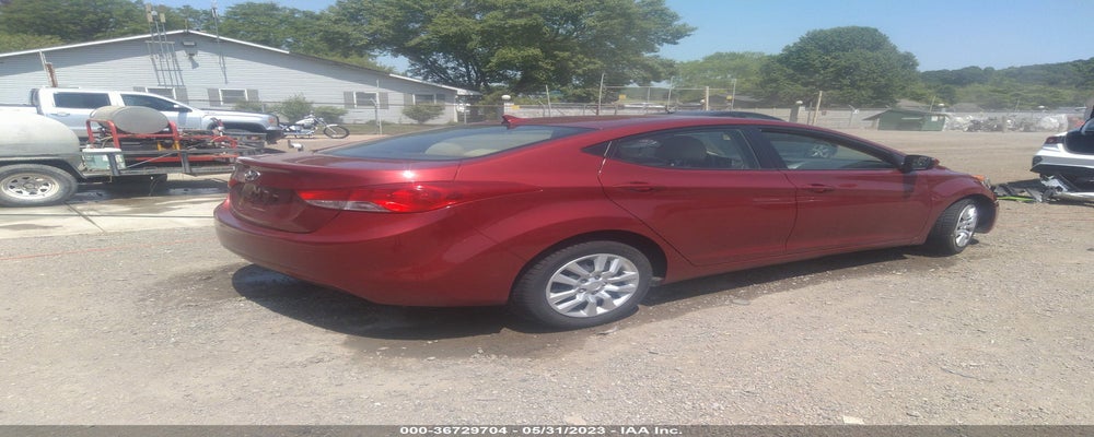 5NPDH4AEXDH186361 2013 HYUNDAI ELANTRA photo no. 4