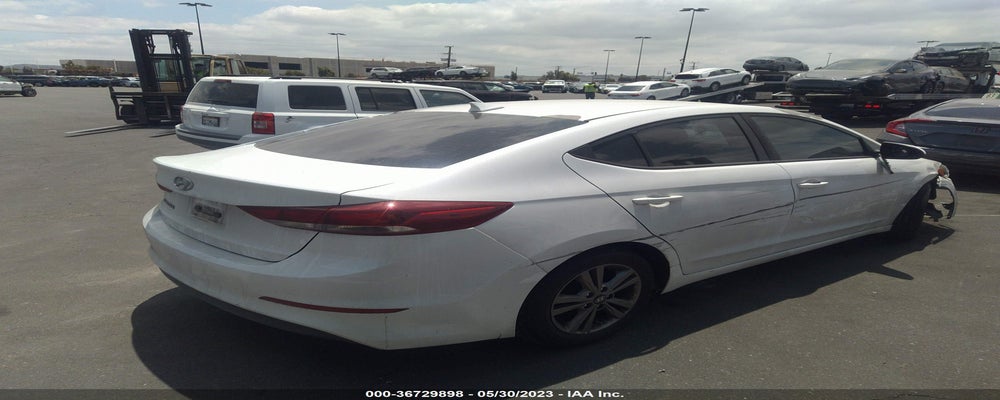 5NPD84LFXHH168051 2017 HYUNDAI ELANTRA photo no. 4