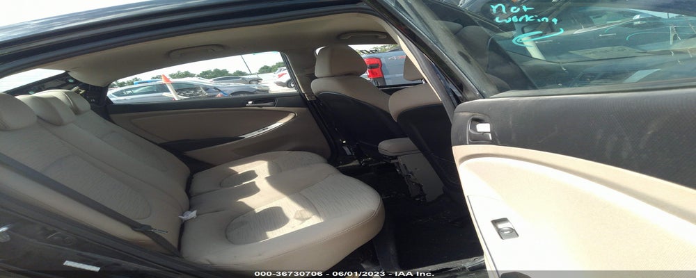 KMHCT4AE4FU928672 2015 HYUNDAI ACCENT photo no. 8