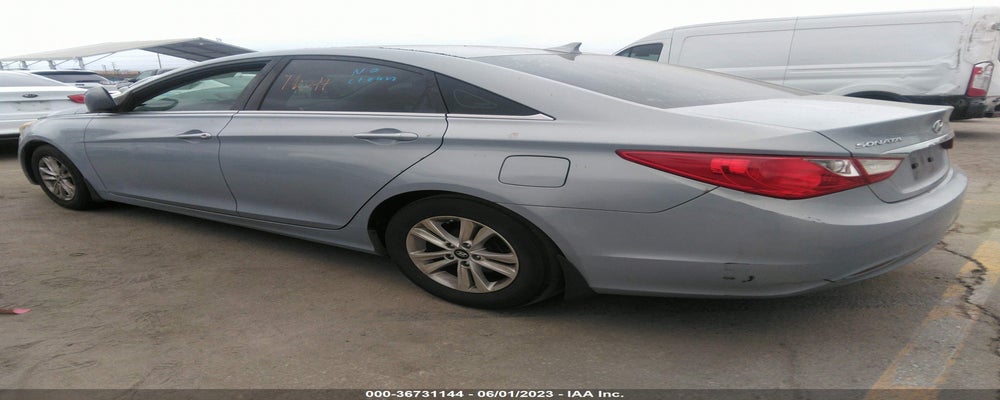 5NPEB4AC2BH276010 2011 HYUNDAI SONATA photo no. 3