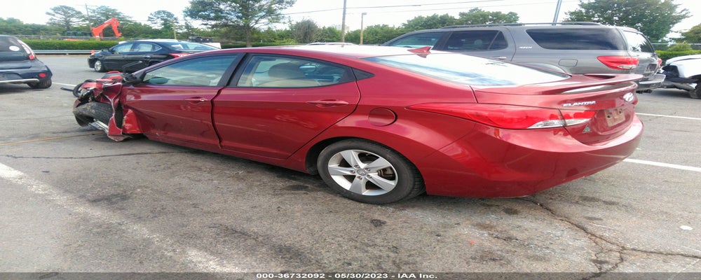 5NPDH4AE4DH377757 2013 HYUNDAI ELANTRA photo no. 3