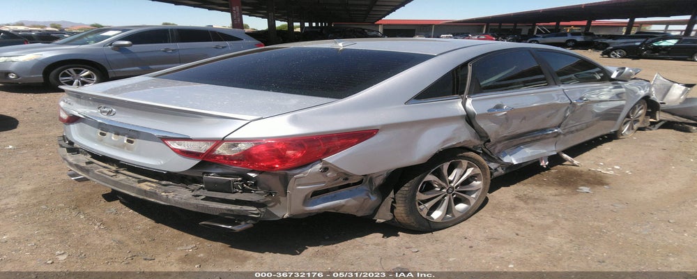 5NPEC4AC3EH827319 2014 HYUNDAI SONATA photo no. 4