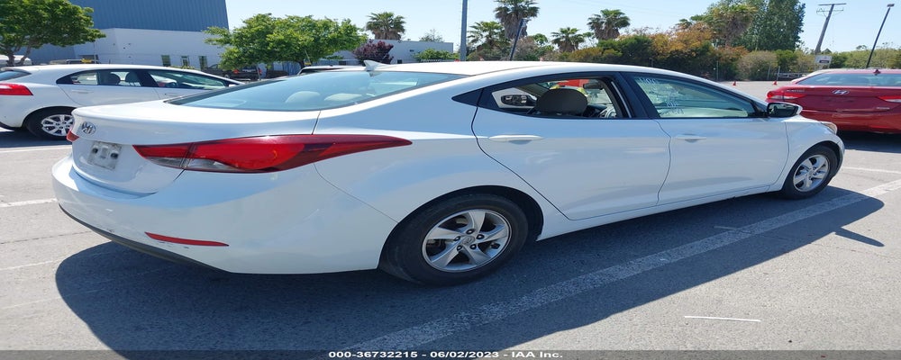5NPDH4AE7FH561660 2015 HYUNDAI ELANTRA photo no. 4