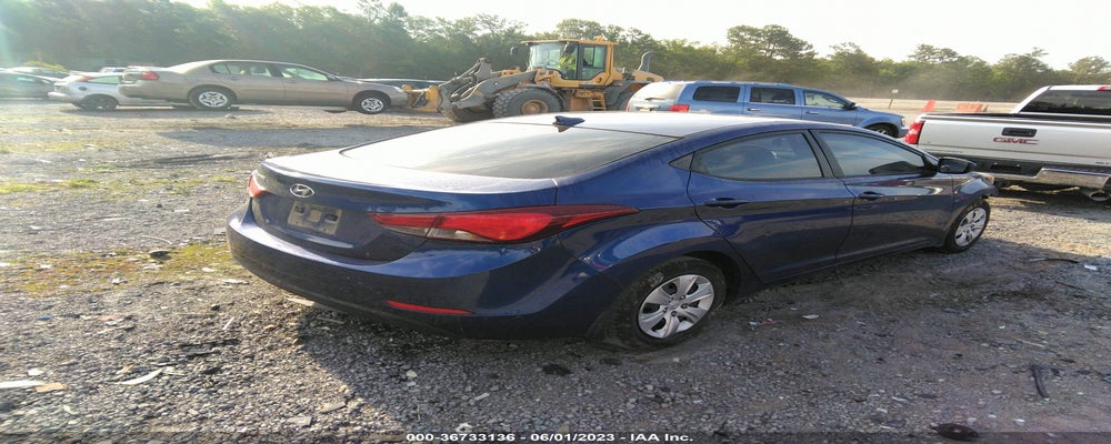 5NPDH4AEXGH755617 2016 HYUNDAI ELANTRA photo no. 4