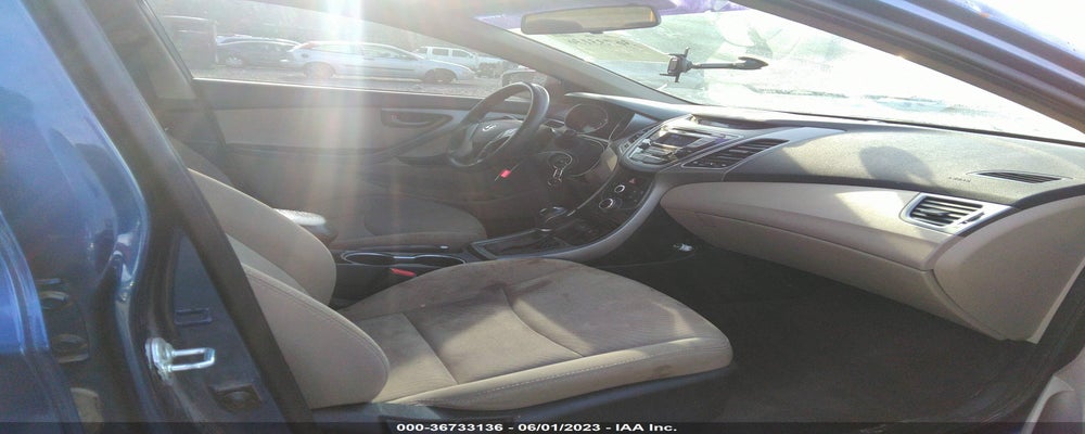 5NPDH4AEXGH755617 2016 HYUNDAI ELANTRA photo no. 5