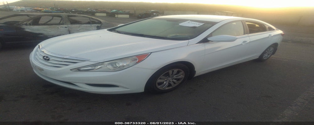 5NPEB4AC9BH168192 2011 HYUNDAI SONATA photo no. 2