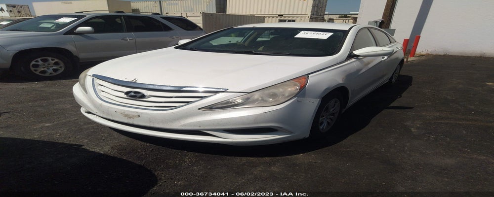 5NPEB4AC4BH235894 2011 HYUNDAI SONATA photo no. 2