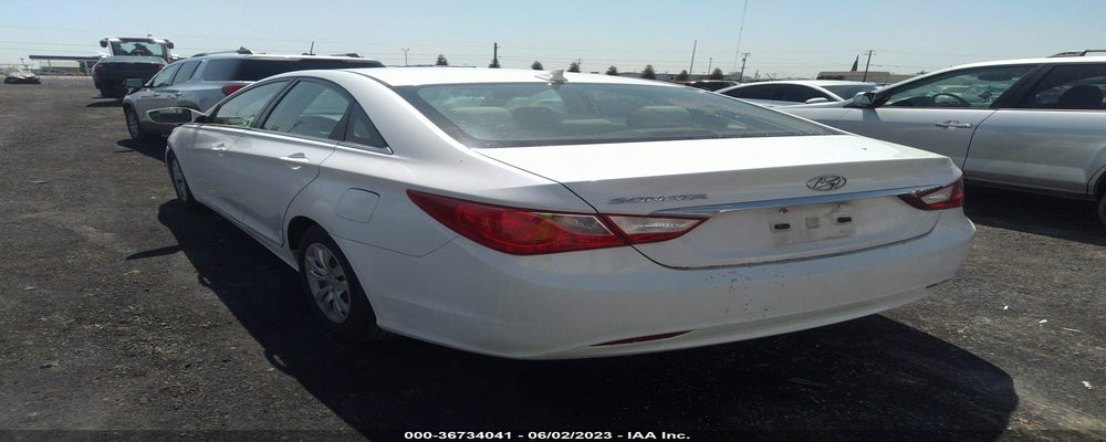 5NPEB4AC4BH235894 2011 HYUNDAI SONATA photo no. 3
