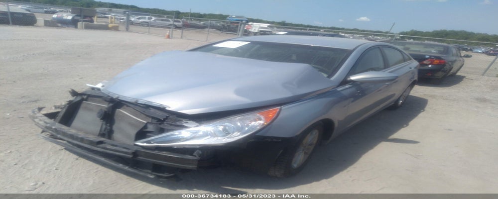 5NPEB4AC5BH103498 2011 HYUNDAI SONATA photo no. 2