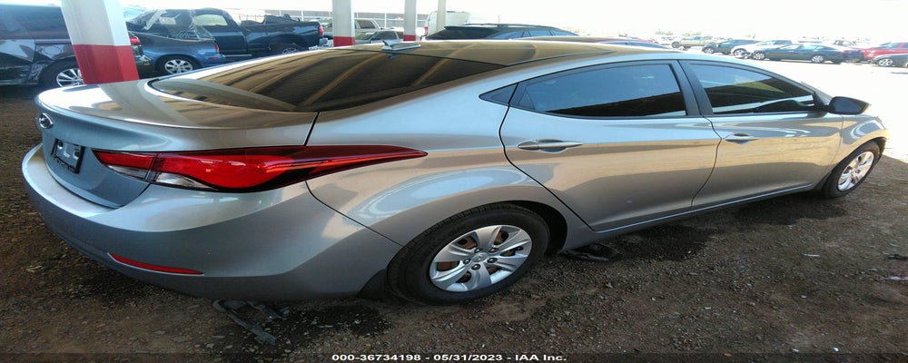 KMHDH4AE8GU542781 2016 HYUNDAI ELANTRA photo no. 4