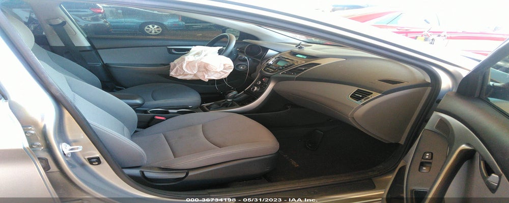 KMHDH4AE8GU542781 2016 HYUNDAI ELANTRA photo no. 5