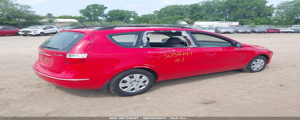 KMHDC8AE4AU082774 2010 HYUNDAI ELANTRA TOURING photo no. 4