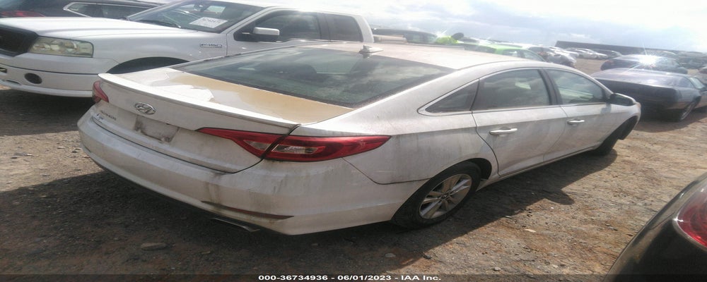 5NPE24AF5FH066811 2015 HYUNDAI SONATA photo no. 4