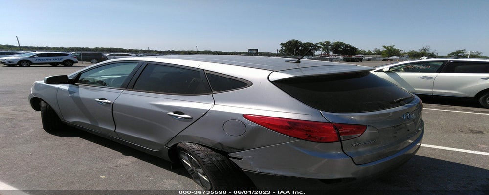 KM8JTCAF7FU052562 2015 HYUNDAI TUCSON photo no. 3