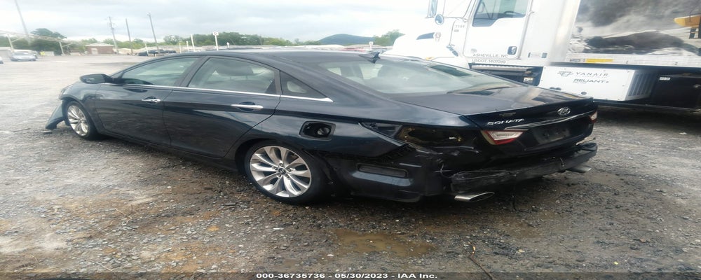 5NPEC4AC2BH065192 2011 HYUNDAI SONATA photo no. 3