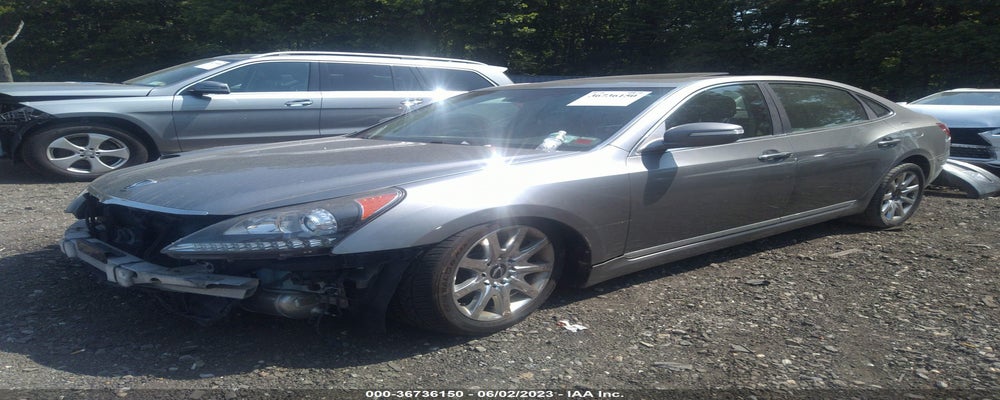 KMHGH4JF6BU036087 2011 HYUNDAI EQUUS photo no. 2