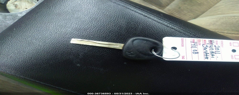 5NPEB4AC2BH141108 2011 HYUNDAI SONATA photo no. 11
